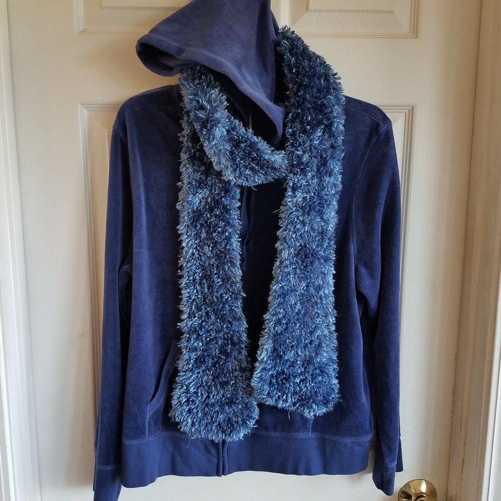 Plush Eyelash Scarf - Picture 2 of 12